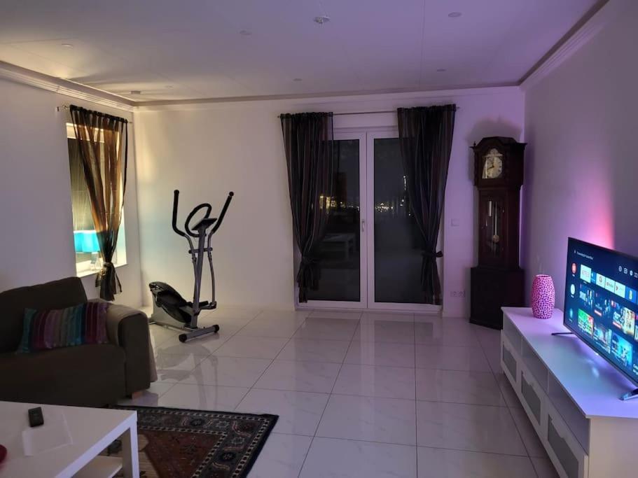 Villa Beautiful Terraced House With Private Parking Sandviken Exterior foto